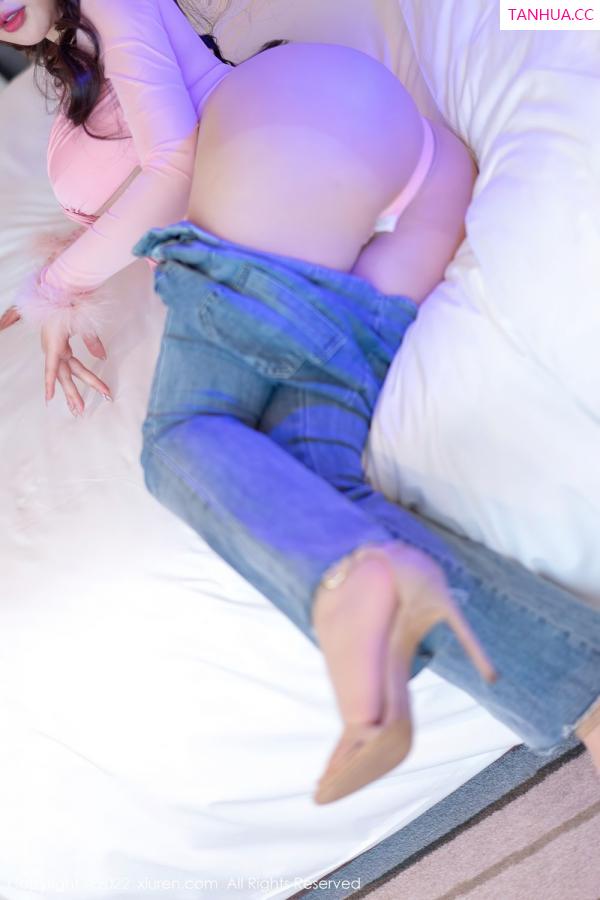 小海臀  [XiuRen]高清写真图 2022.03.04 No.4672 小海臀Rena第16张图片